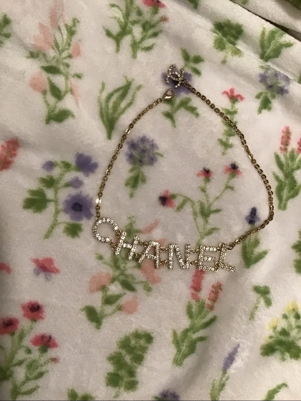Chanel choker in gold with rhinestone ‘Chanel’